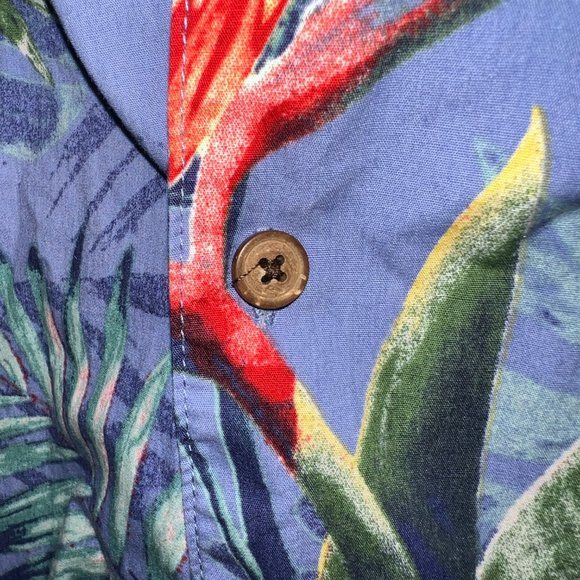 Tropical Print Button up - Picture 4 of 5